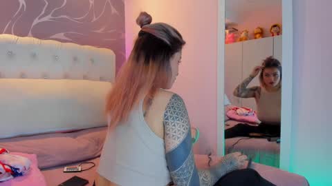 Snapshot of keilalovjack chatting on 01.20.25 Keila online show from 01.20.25