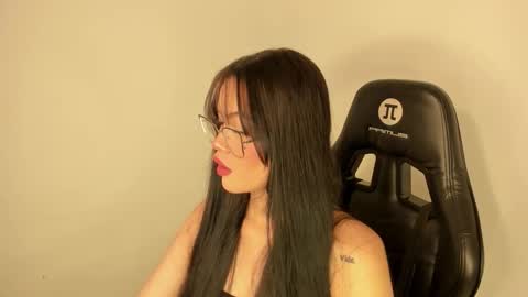 Snapshot of keily_brox chatting on 12.14.25 Keily brox online show from 12.14.25