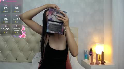 Snapshot of keily_garcia chatting on 12.22.25 Keily online show from 12.22.25