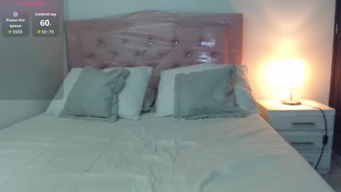 Snapshot of keily_garcia chatting on 02.21.26 Keily online show from 02.21.26