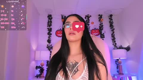 Snapshot of keily_gh1 chatting on 10.11.25 KEILY online show from 10.11.25