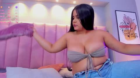 Snapshot of keily_ross1 chatting on 12.04.24 Keily Ross online show from 12.04.24