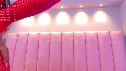 Snapshot of keily_ross1 chatting on 11.23.25 Keily Ross online show from 11.23.25