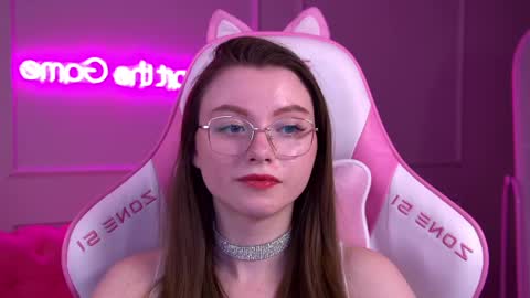 Keira online show from 02.22.25