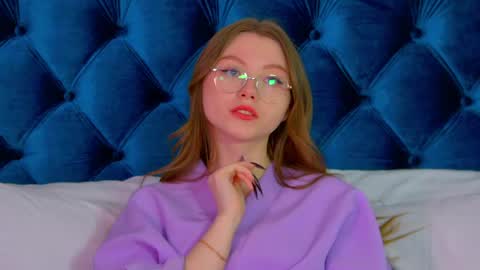 Keira online show from 02.25.25