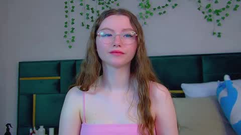 Keira online show from 03.09.25