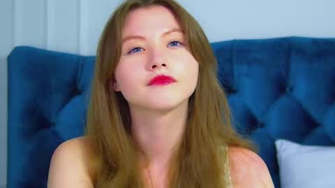 Keira online show from 09.17.25