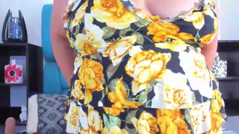 Snapshot of keiralennox chatting on 01.28.25 online show from 01.28.25