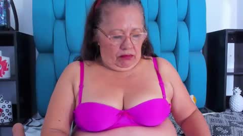 Snapshot of keiralennox chatting on 02.01.25 online show from 02.01.25