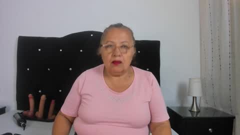 Snapshot of keiralennox chatting on 11.13.25 online show from 11.13.25