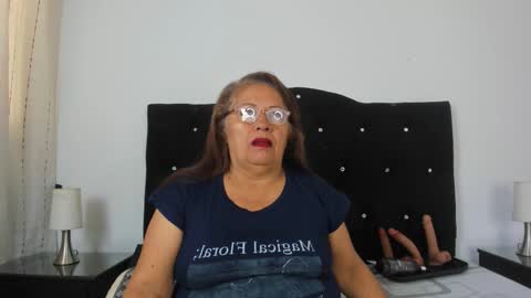 Snapshot of keiralennox chatting on 11.17.25 online show from 11.17.25