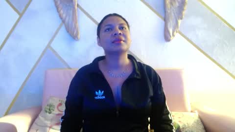 Snapshot of keiraluna chatting on 12.03.25 online show from 12.03.25