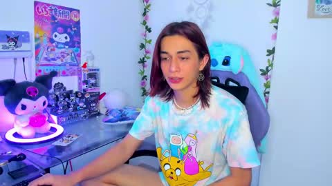 Snapshot of keita_moon chatting on 12.27.24 Keita moon online show from 12.27.24