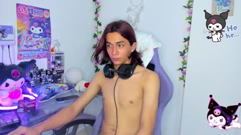 Snapshot of keita_moon chatting on 01.05.25 Keita moon online show from 01.05.25