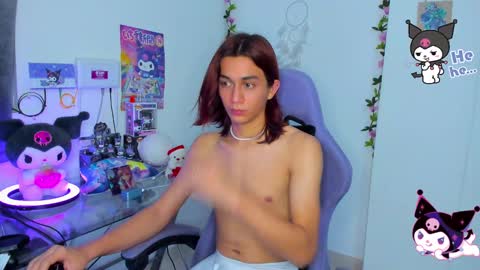 Snapshot of keita_moon chatting on 01.15.25 Keita moon online show from 01.15.25