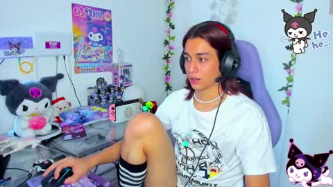 Snapshot of keita_moon chatting on 01.28.25 Keita moon online show from 01.28.25