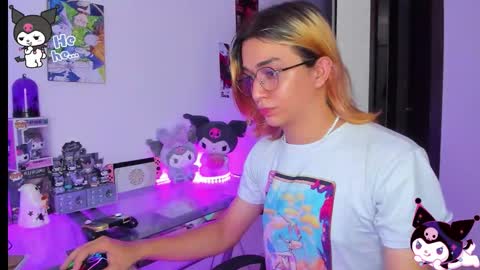 Snapshot of keita_moon chatting on 10.30.25 Keita moon online show from 10.30.25