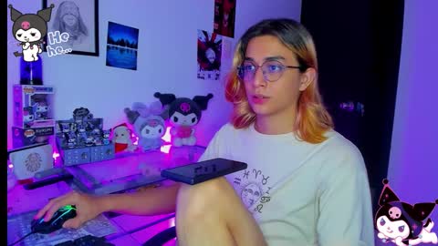 Snapshot of keita_moon chatting on 11.23.25 Keita moon online show from 11.23.25