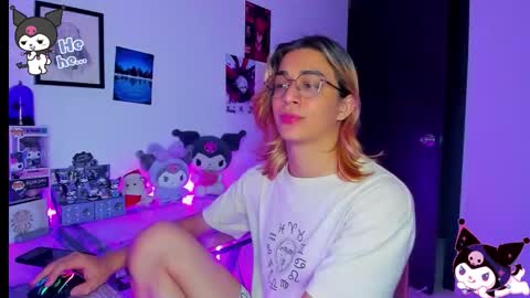 Snapshot of keita_moon chatting on 11.24.25 Keita moon online show from 11.24.25