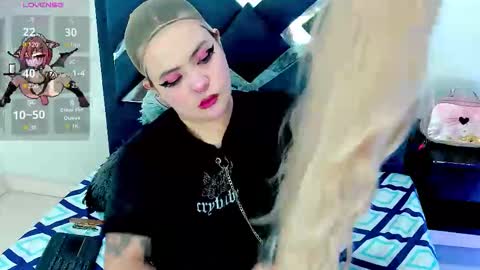 Snapshot of keitch_cute chatting on 10.18.25 keitch_cute online show from 10.18.25