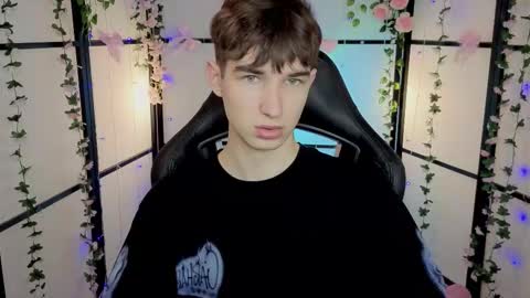 Mark online show from 12.04.25