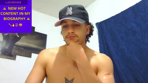 Snapshot of keivid_2303 chatting on 01.16.25 david online show from 01.16.25