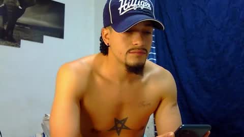 Snapshot of keivid_2303 chatting on 02.20.25 david online show from 02.20.25