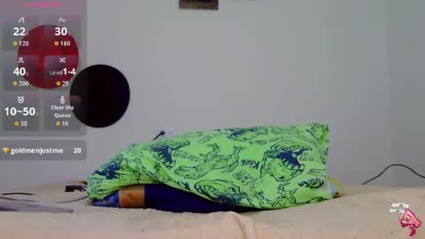 Snapshot of keivid_2303 chatting on 10.09.25 david online show from 10.09.25