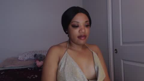 Snapshot of kelliecapri chatting on 12.28.24 Kellie online show from 12.28.24