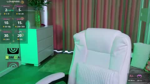 kellielowie online show from 06.24.26