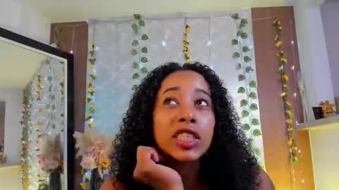 kelly__thomson online show from 04.28.26