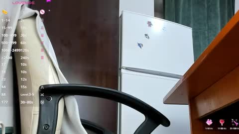 Snapshot of kelly_case18 chatting on 03.07.25 KELLY online show from 03.07.25