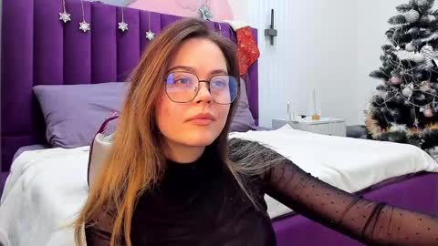 Snapshot of kelly_cuutie chatting on 01.10.25 Kelly online show from 01.10.25