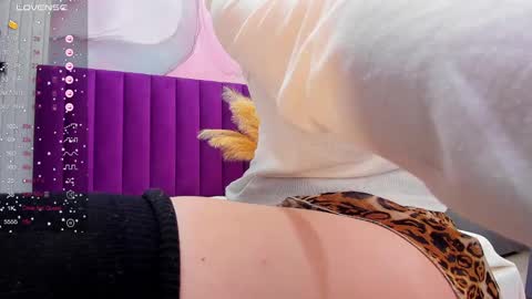 Snapshot of kelly_cuutie chatting on 01.31.25 Kelly online show from 01.31.25