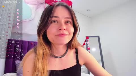 Snapshot of kelly_cuutie chatting on 02.16.25 Kelly online show from 02.16.25