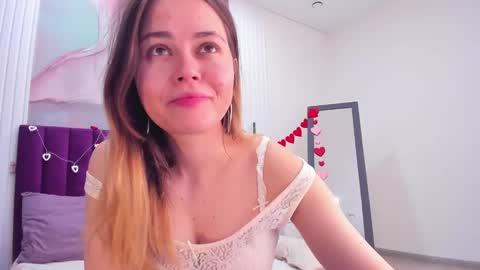 Snapshot of kelly_cuutie chatting on 02.20.25 Kelly online show from 02.20.25