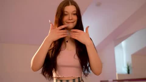  KELLY  online show from 02.25.25