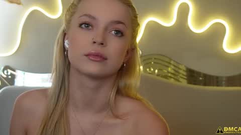 Kelly online show from 09.16.25