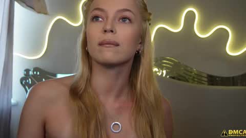 Kelly online show from 09.17.25