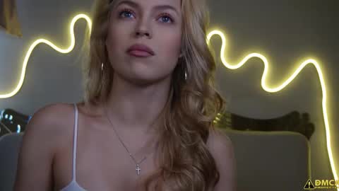 Kelly online show from 10.10.25