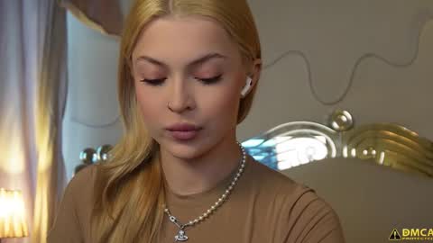 Kelly online show from 10.24.25