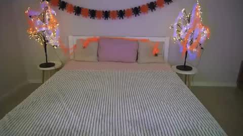 Snapshot of kellybabbe chatting on 11.01.25 Kelly online show from 11.01.25