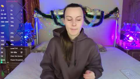 Snapshot of kellycartie chatting on 12.17.25 Im Kelly online show from 12.17.25