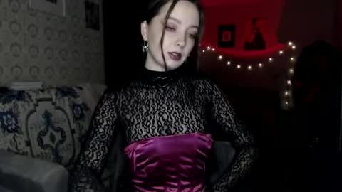 Snapshot of kellydark0111 chatting on 11.21.25 Mistress online show from 11.21.25