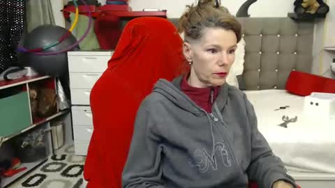 kelly online show from 02.11.25