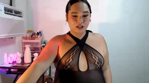 Snapshot of kellys_hot_assxx chatting on 07.26.26 KELLY MCDOLEN online show from 07.26.26