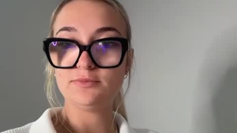 Kelsey Blu online show from 04.28.26
