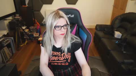 Snapshot of kelseycobalt chatting on 12.12.24 kelseycobalt online show from 12.12.24
