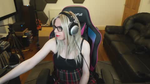 Snapshot of kelseycobalt chatting on 02.02.25 kelseycobalt online show from 02.02.25