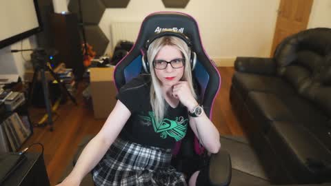 Snapshot of kelseycobalt chatting on 02.05.25 kelseycobalt online show from 02.05.25